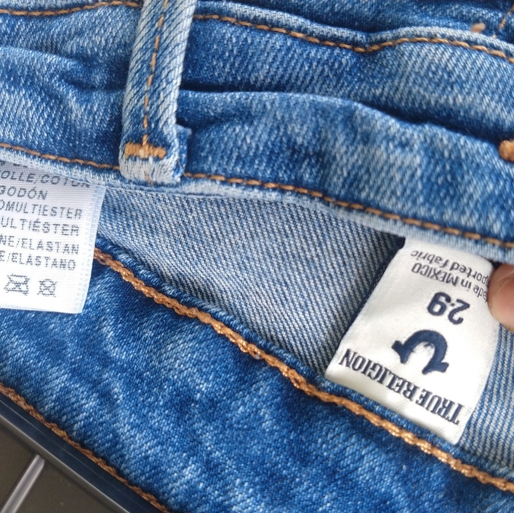 True Religion short jeans, size 29